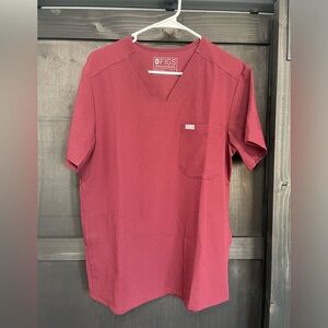 Figs technical collection small men’s scrub top